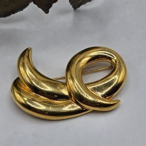 "5/$25" Vintage Goldtone Napier Swirl Brooch Pin